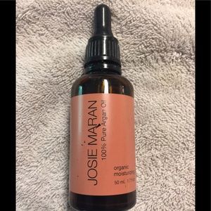 Josie Maran oil
